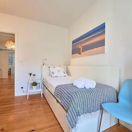 Chiado Terrace With Stunning Views - 3br_3wc_ac!